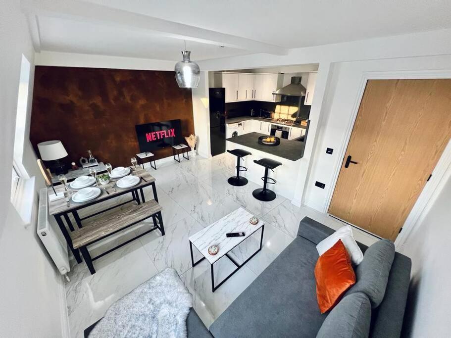 Apartmán 2 Bed Harbourside Penthouse With Hot Tub & Stunning Roof Terrace Weymouth Exteriér fotografie